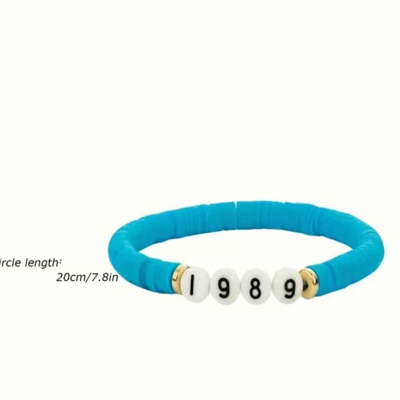 Taylor Swift 3 piece Bundle 🫶1989 Swiftie bundle!🫶 Tshirt,Sweatshirt - Picture 4 of 4